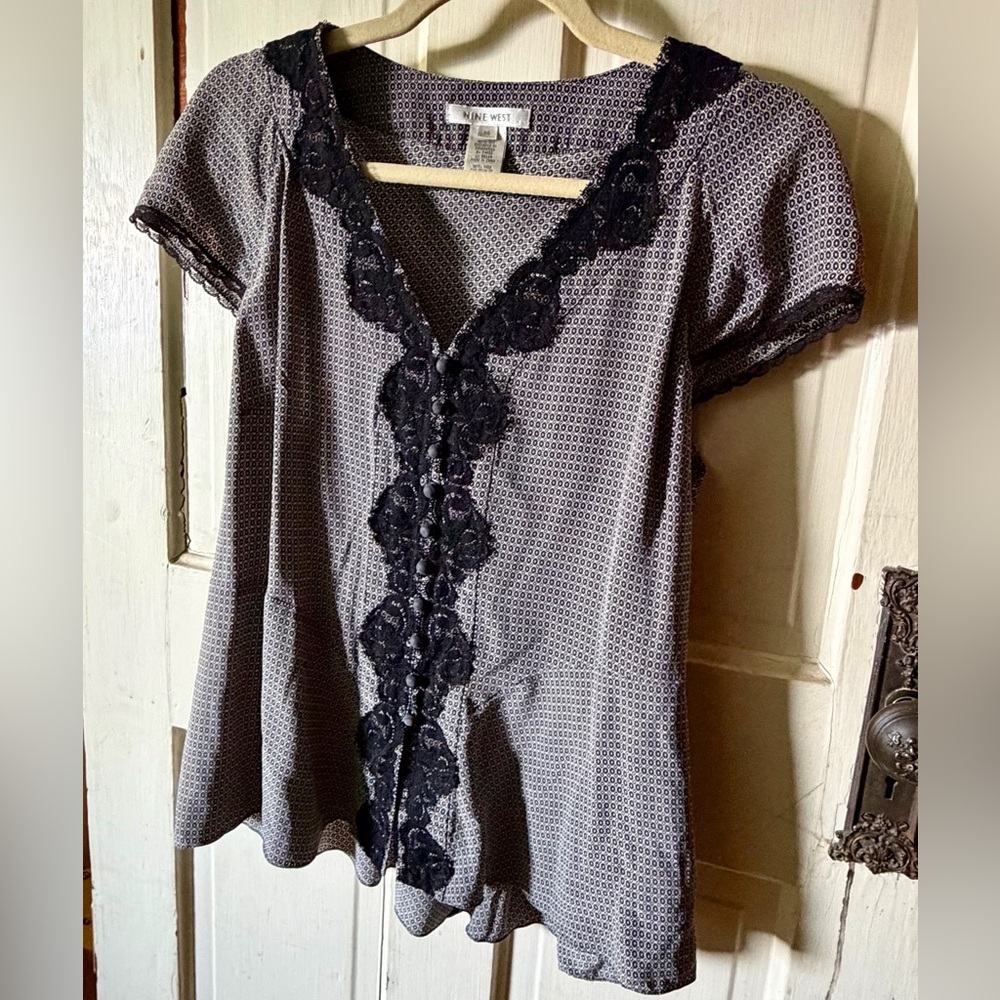 Nine West 100% Silk Lace Trim Blouse Black White Feminine Top - Picture 2 of 8